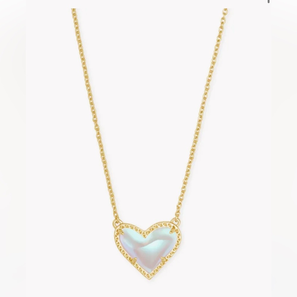 NEW Kendra Scott Ari Heart Gold Pendant